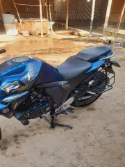 Yamaha FZs